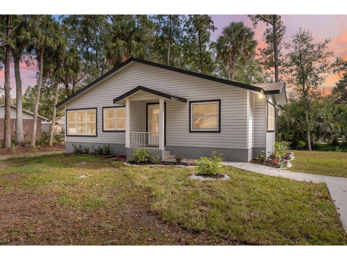 715 NE 12th Terrace Crystal River FL 34428 W7859084 image1