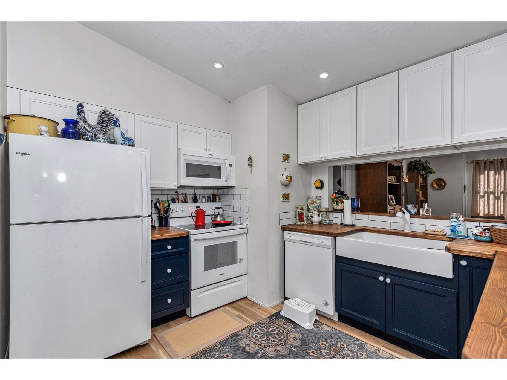 715 NE 12th Terrace Crystal River FL 34428 OM717232 image21