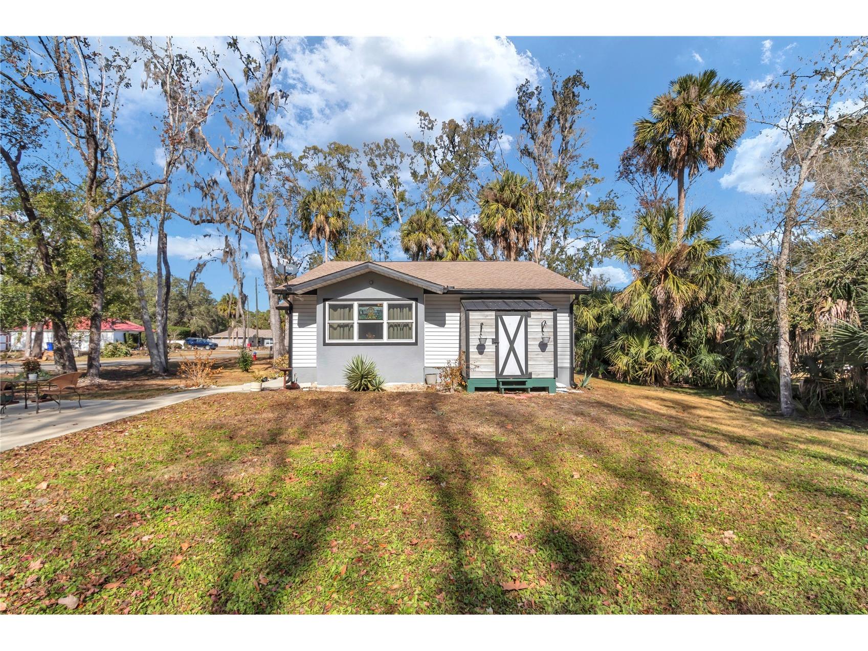 715 NE 12th Terrace Crystal River FL 34428 OM717232 image5