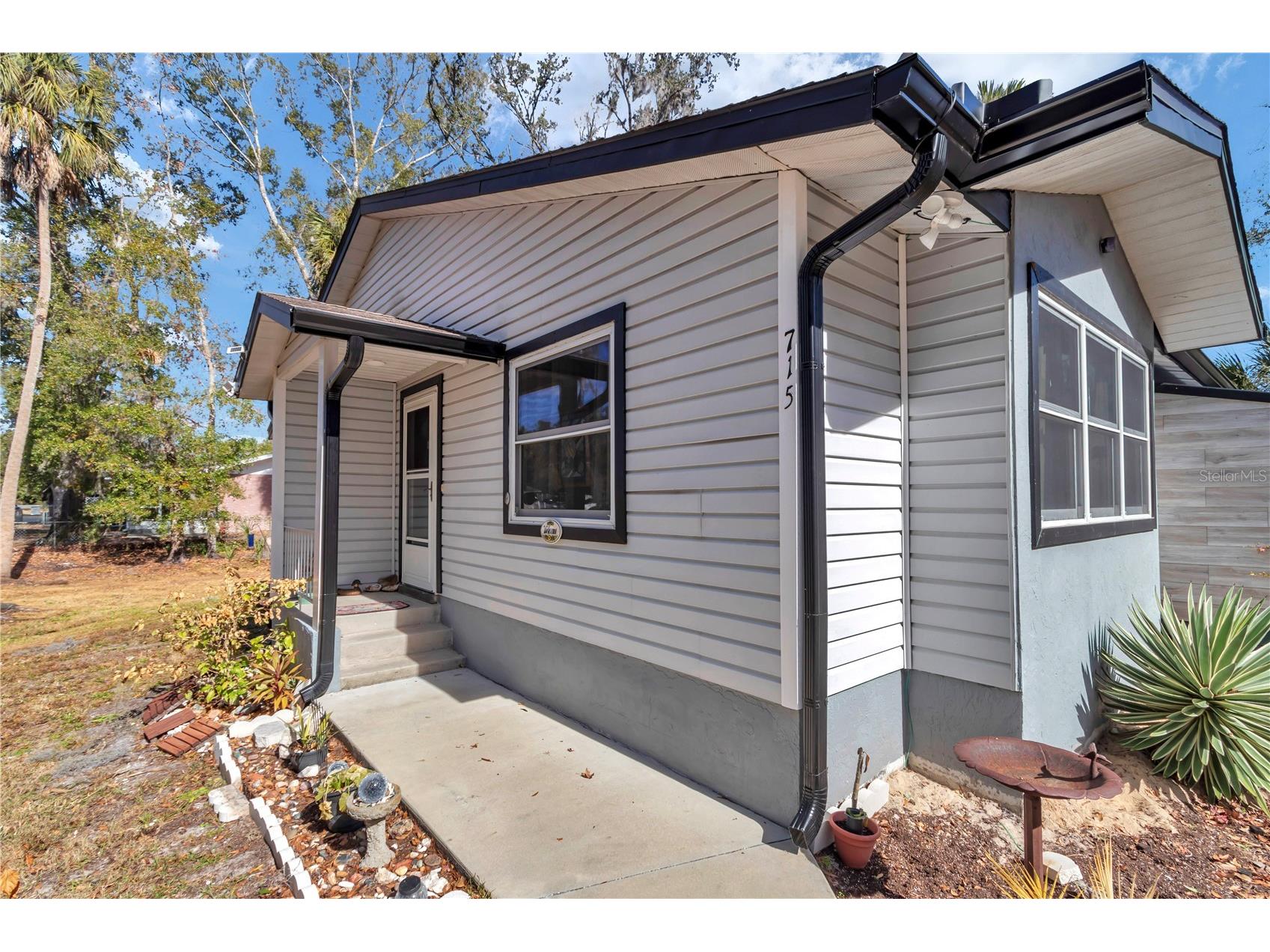 715 NE 12th Terrace Crystal River FL 34428 OM717232 image6