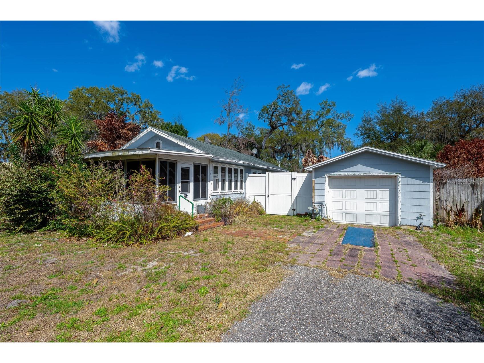 715 Neal Street New Smyrna Beach FL 32168 V4947770 image1