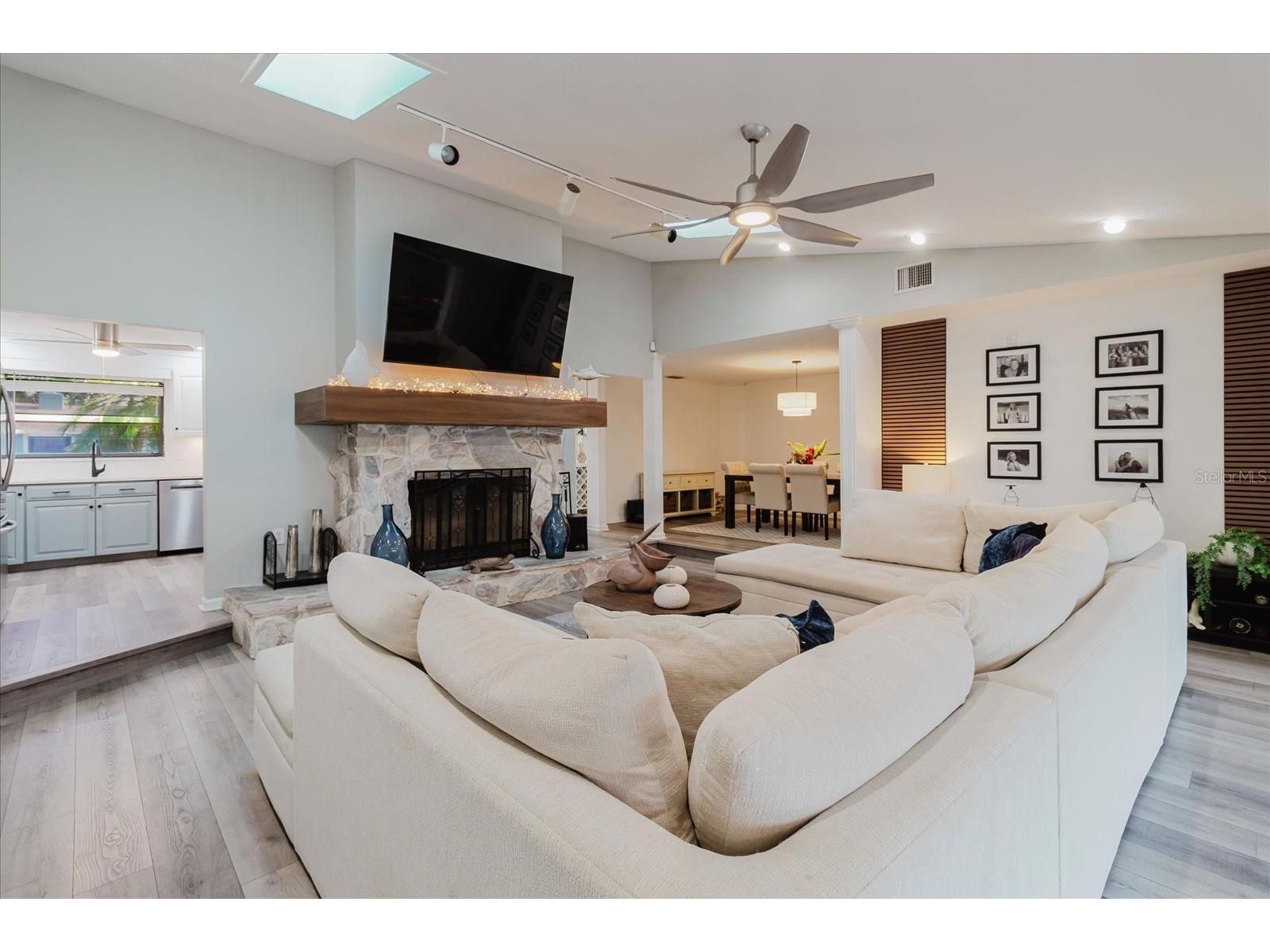 715 Rolling Hills Drive Palm Harbor FL 34683 TB8499257 image8