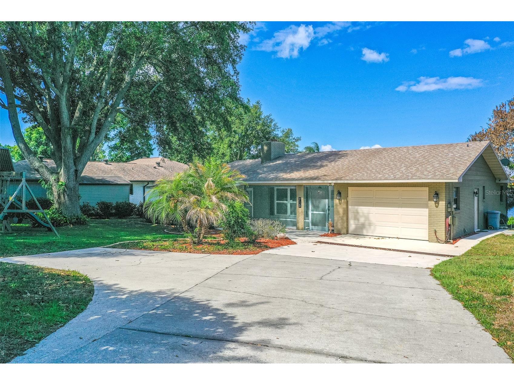 715 S Lakeside Terrace Eagle Lake FL 33839 - Eagle Lake L4961783 image2