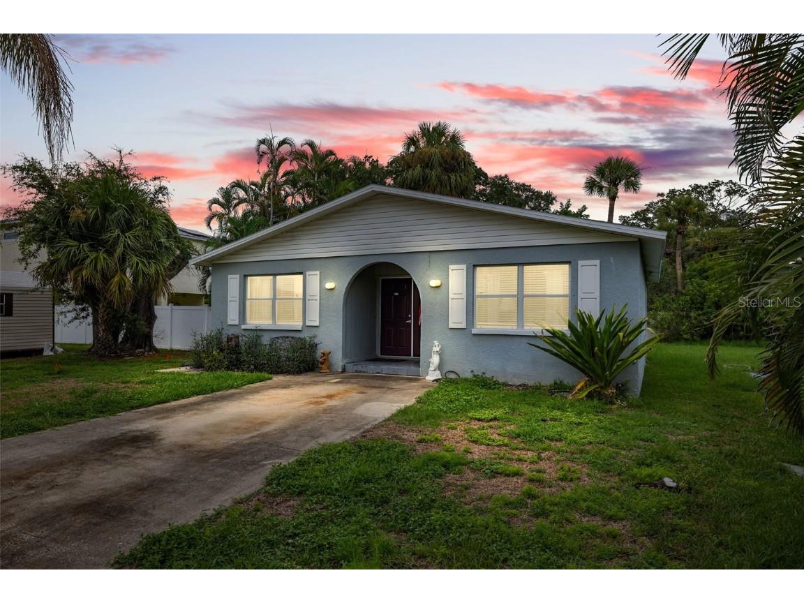 715 Virginia Avenue Tarpon Springs FL 34689 U8252257 image1
