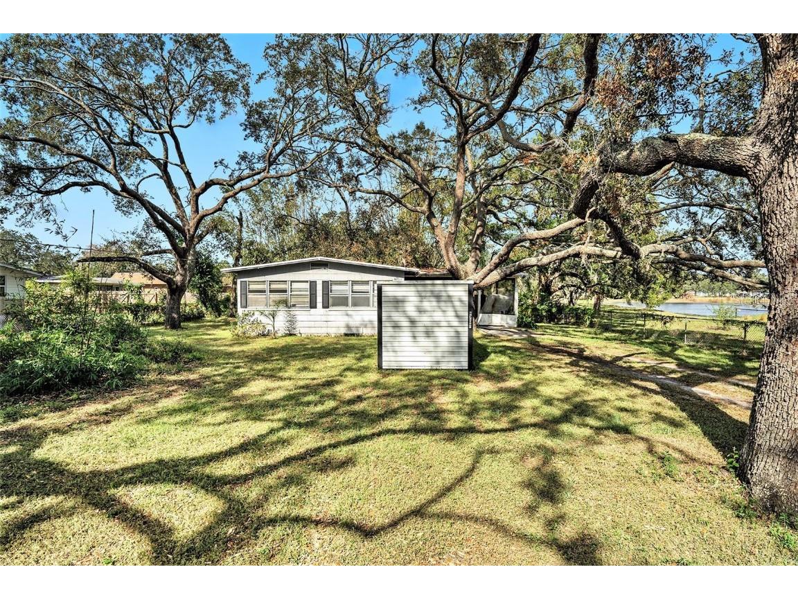 715 W Bougainvillea Avenue Tampa FL 33612 TB8320112 image1