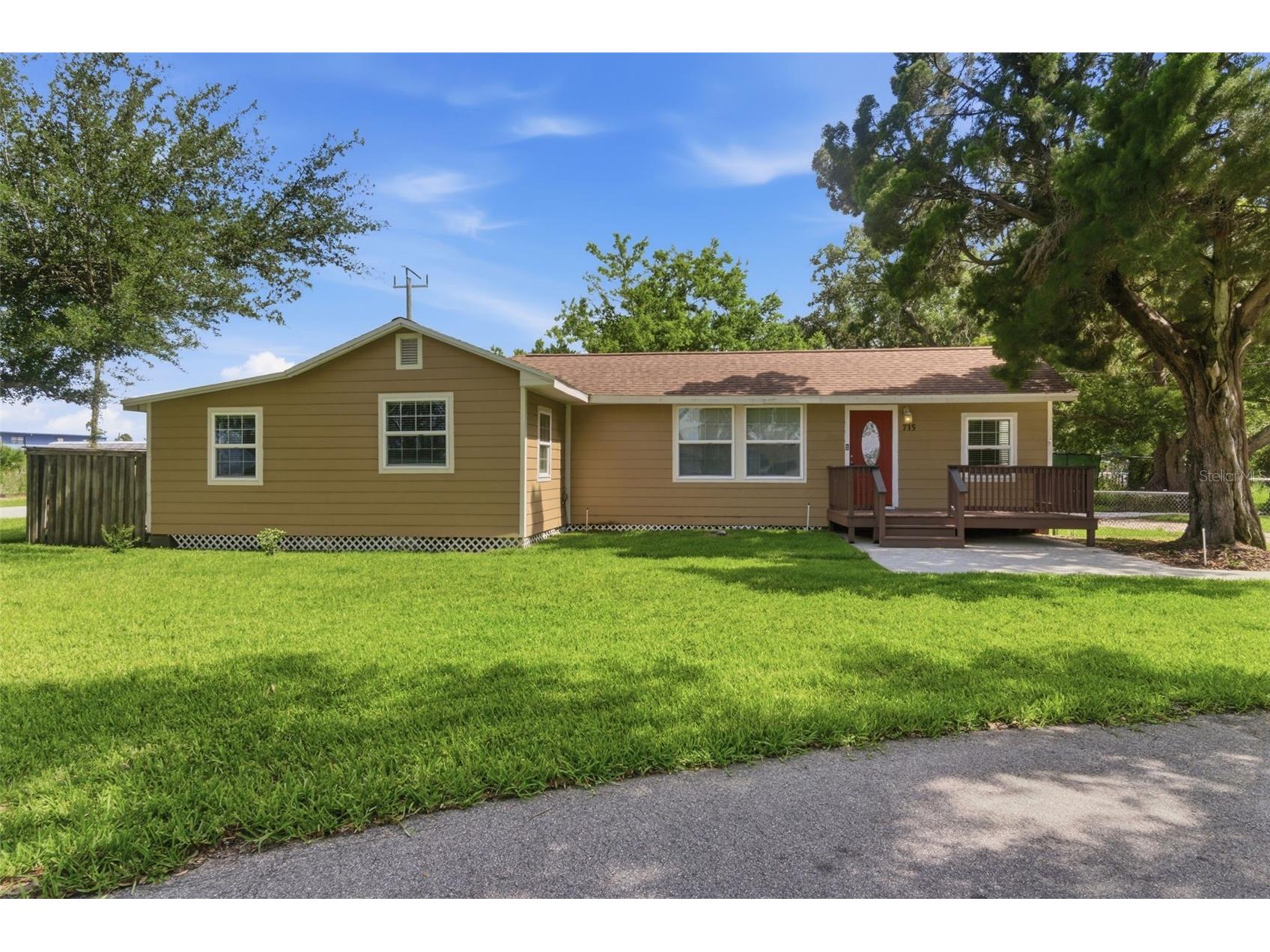 715 Wylly Avenue Sanford FL 32773 V4949460 image1