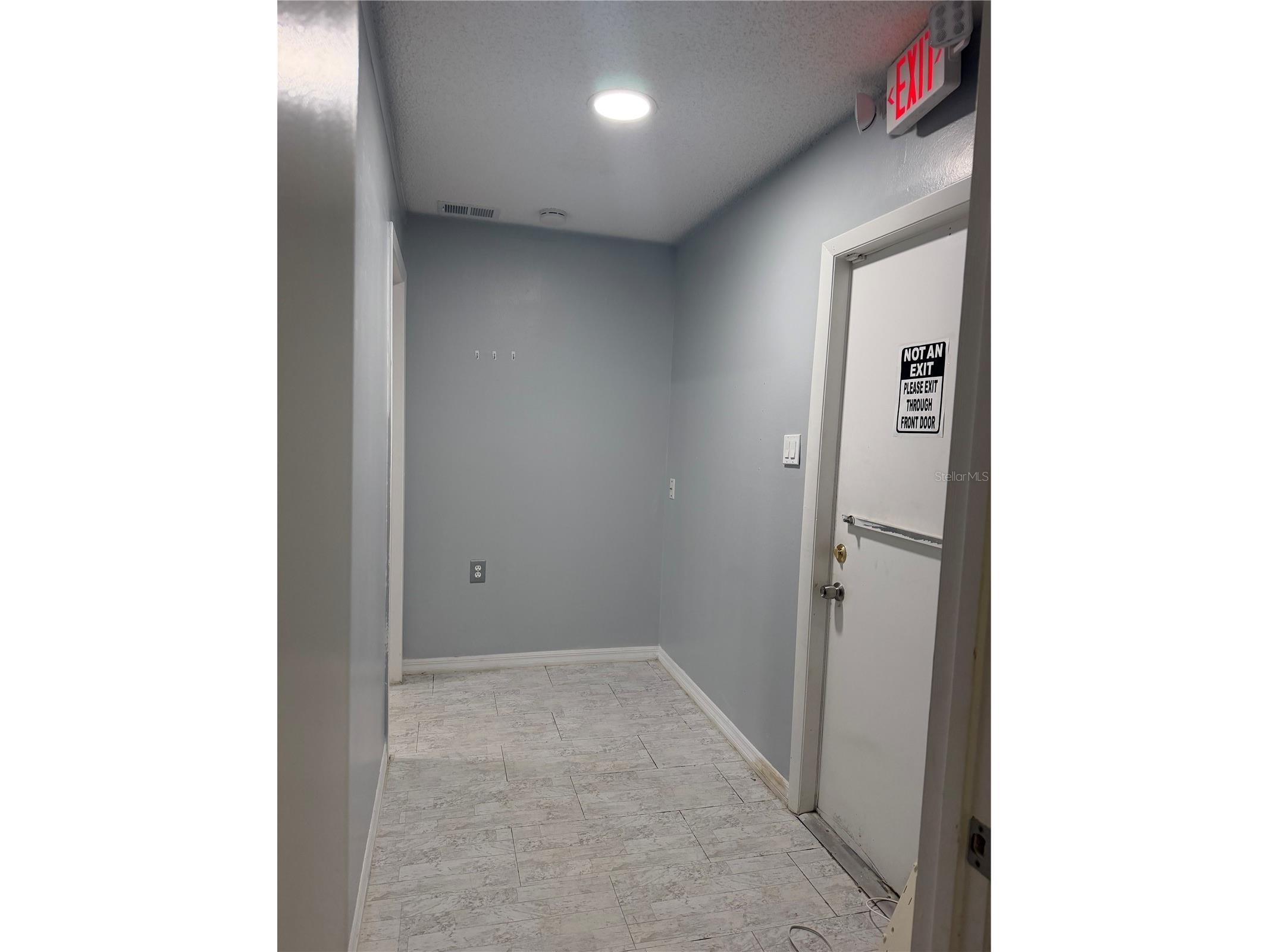 7154 Congress Street New Port Richey FL 34653 TB8529790 image23