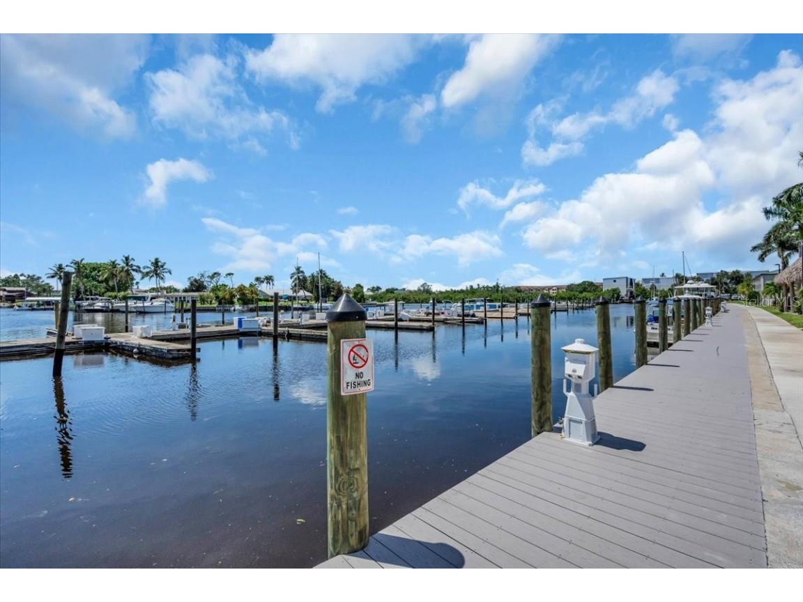 7150 N Tamiami Trail #C-128 Sarasota FL 34243 A4663404 image10