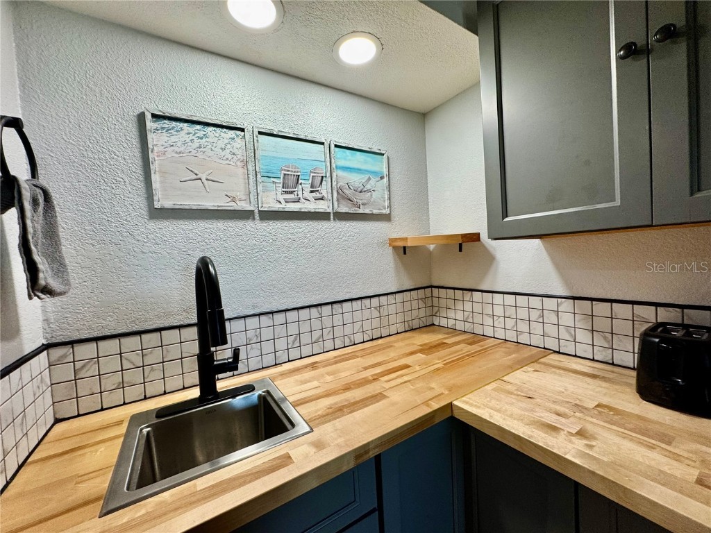 7150 N Tamiami Trail #C133 Sarasota FL 34243 A4665730 image16