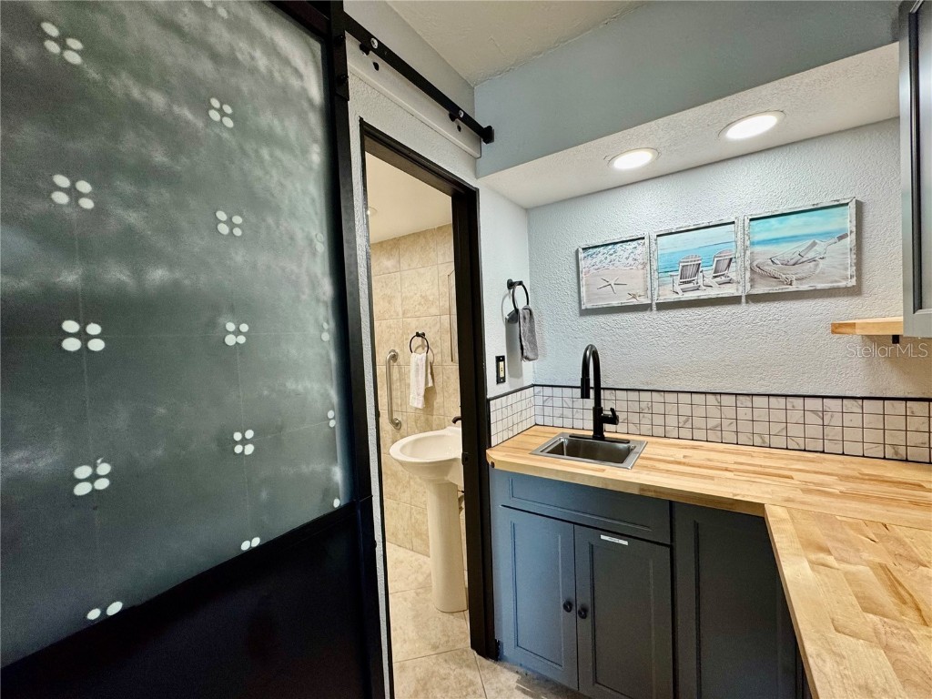 7150 N Tamiami Trail #C133 Sarasota FL 34243 A4665730 image21