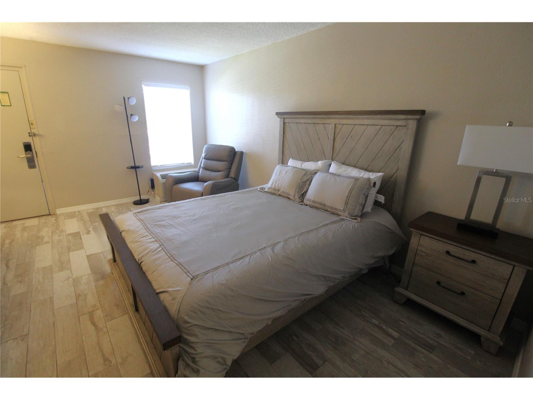7150 N Tamiami Trail #C226 Sarasota FL 34243 A4687237 image11