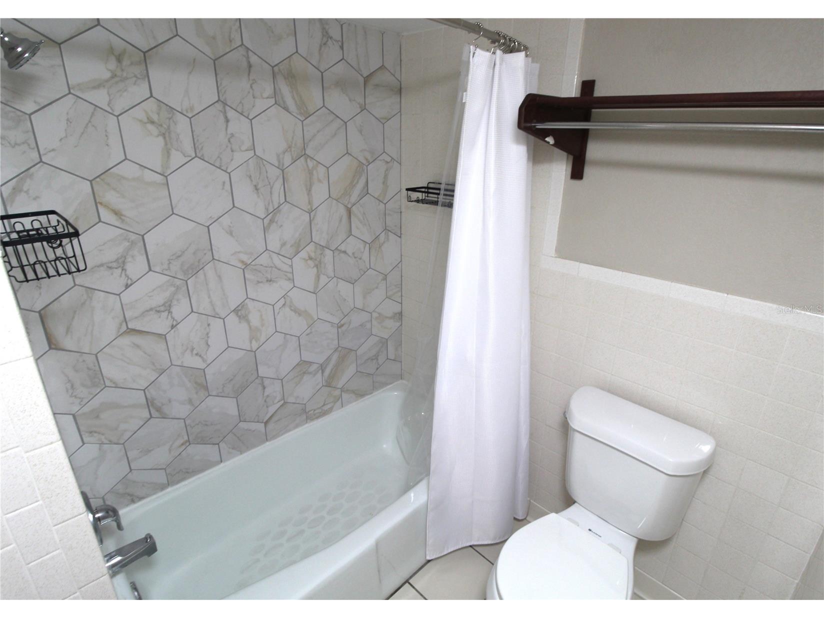 7150 N Tamiami Trail #C226 Sarasota FL 34243 A4687237 image13