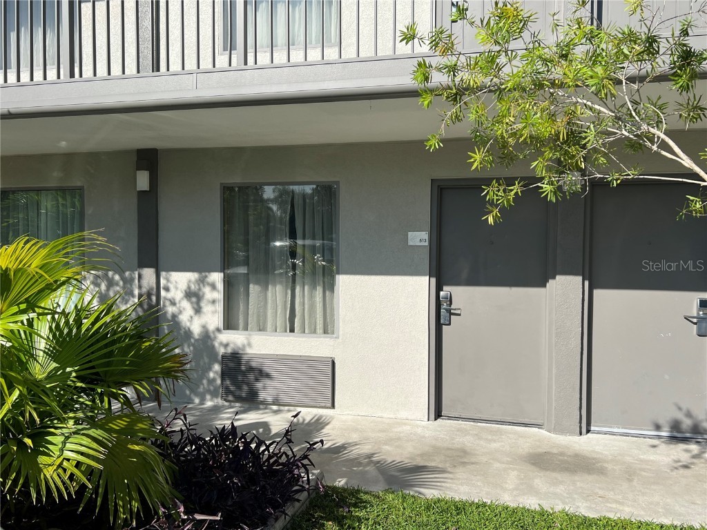 7150 N Tamiami Trail #S-513 Sarasota FL 34243 A4569043 image1