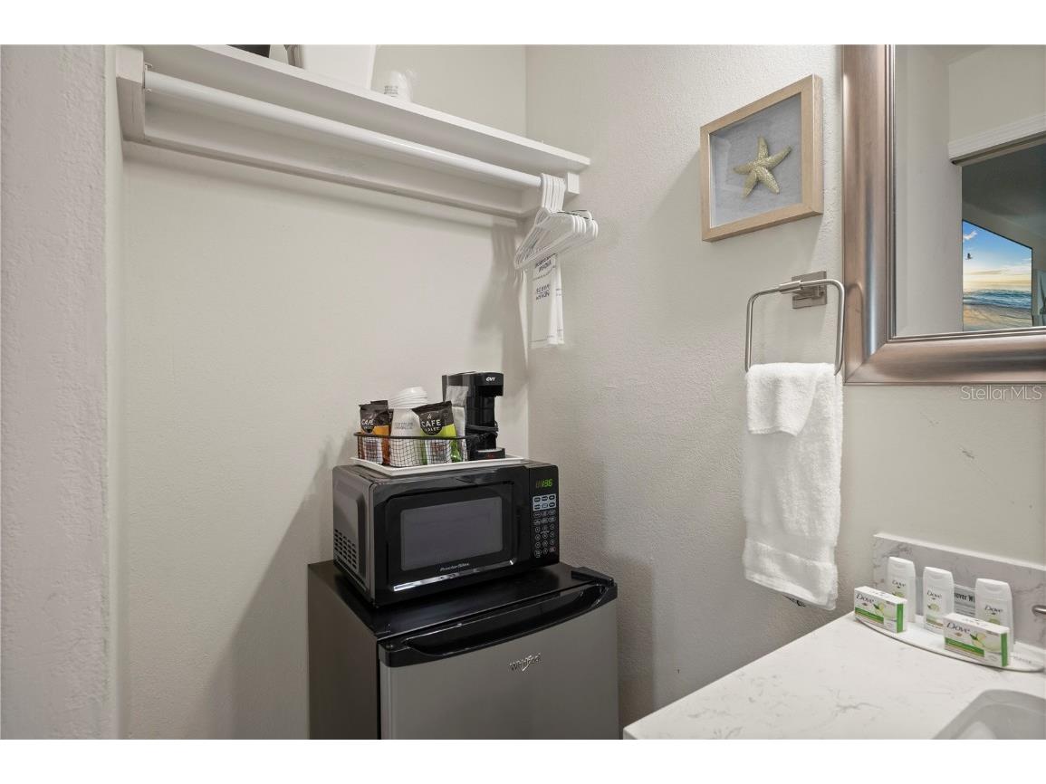 7150 N Tamiami Trail #S-600 Sarasota FL 34243 C7508676 image9