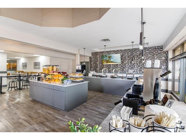 7150 N Tamiami Trail #S-613 Sarasota FL 34243 A4671328 image25