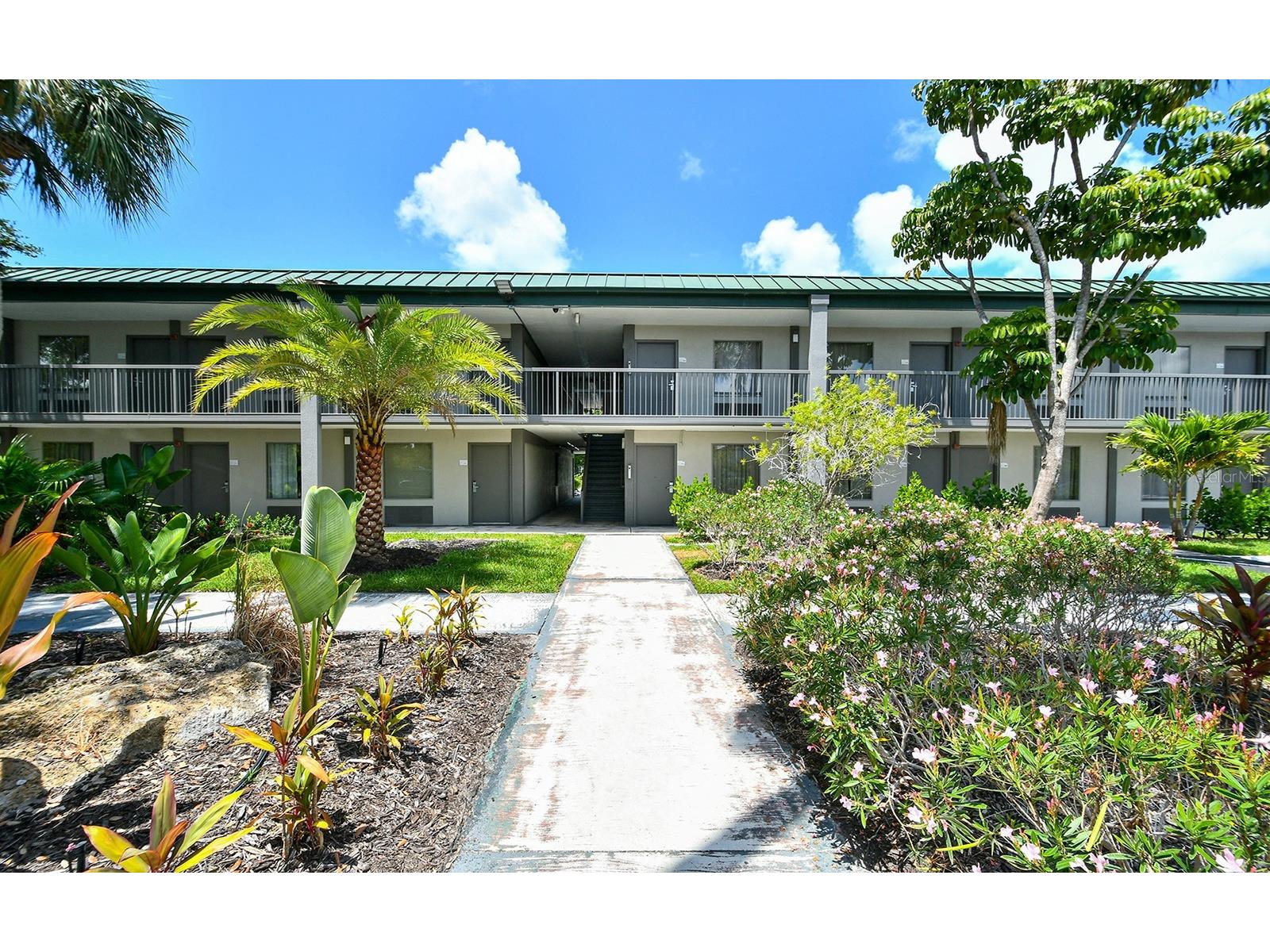 7150 N Tamiami Trail #S-614 Sarasota FL 34243 A4684819 image1