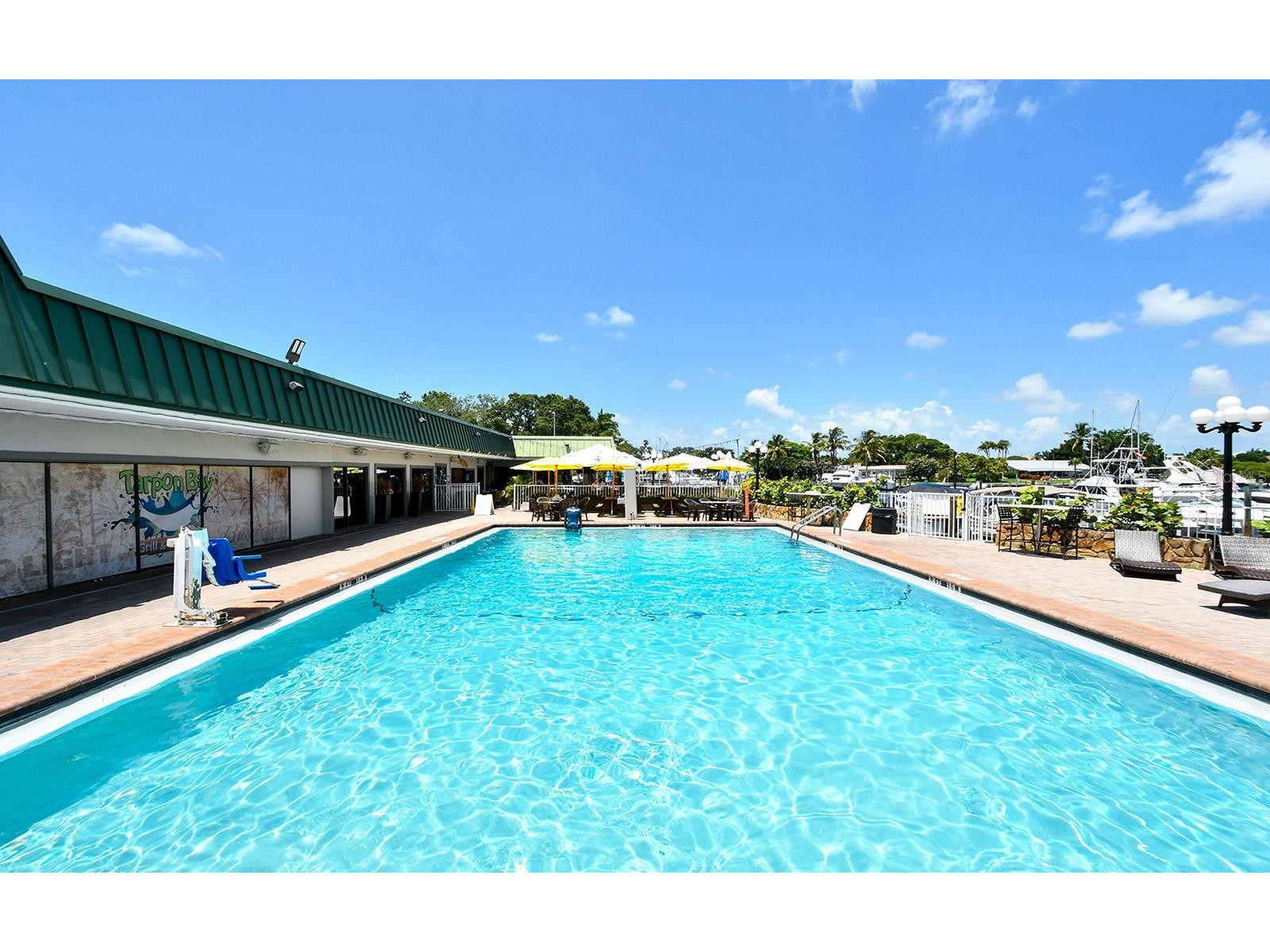 7150 N Tamiami Trail #S-614 Sarasota FL 34243 A4684819 image11