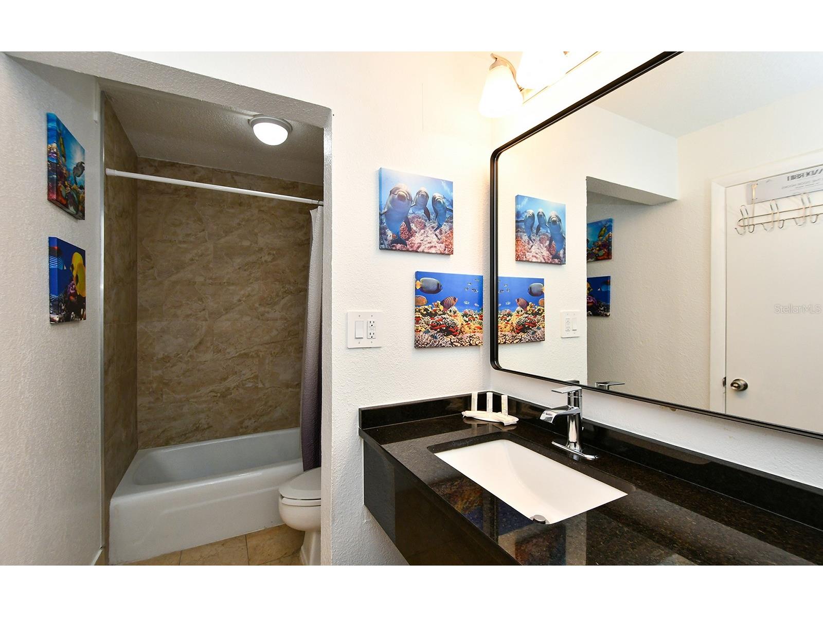 7150 N Tamiami Trail #S-614 Sarasota FL 34243 A4684819 image6