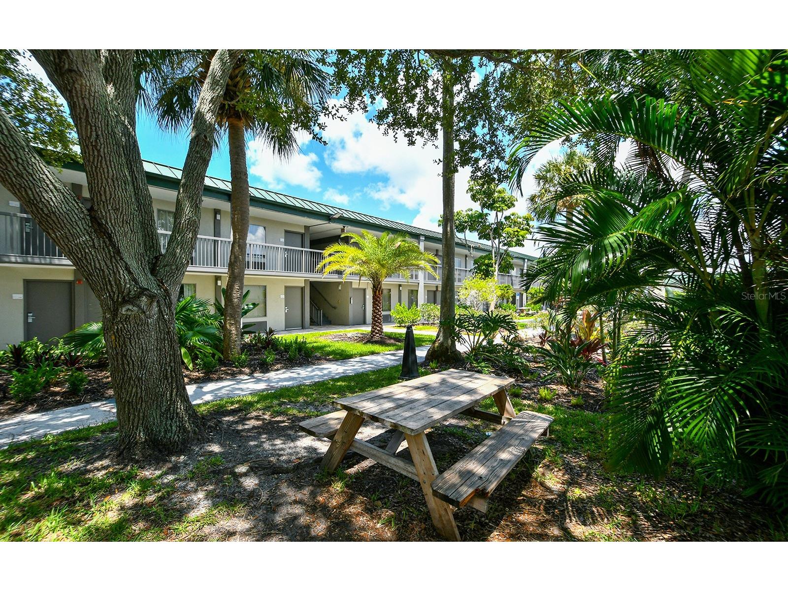 7150 N Tamiami Trail #S-614 Sarasota FL 34243 A4684819 image8