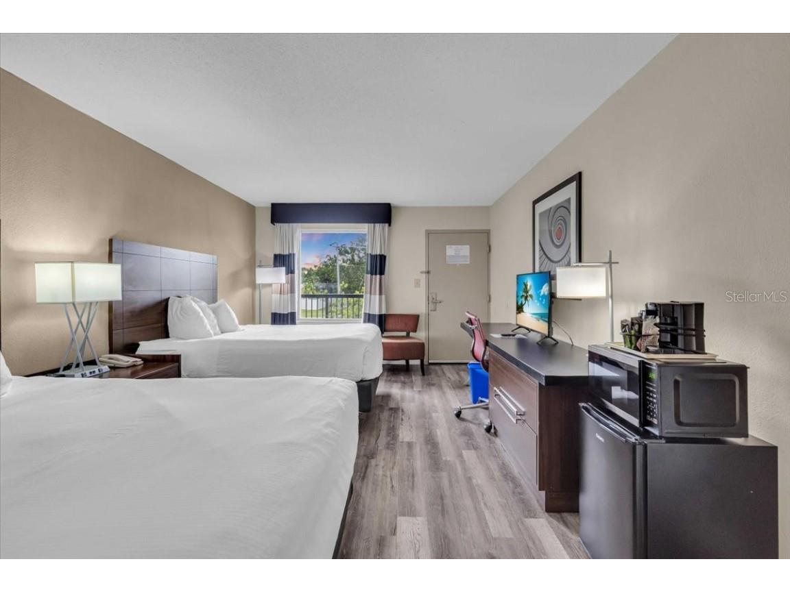 7150 N Tamiami Trail #S615 Sarasota FL 34243 A4664014 image6