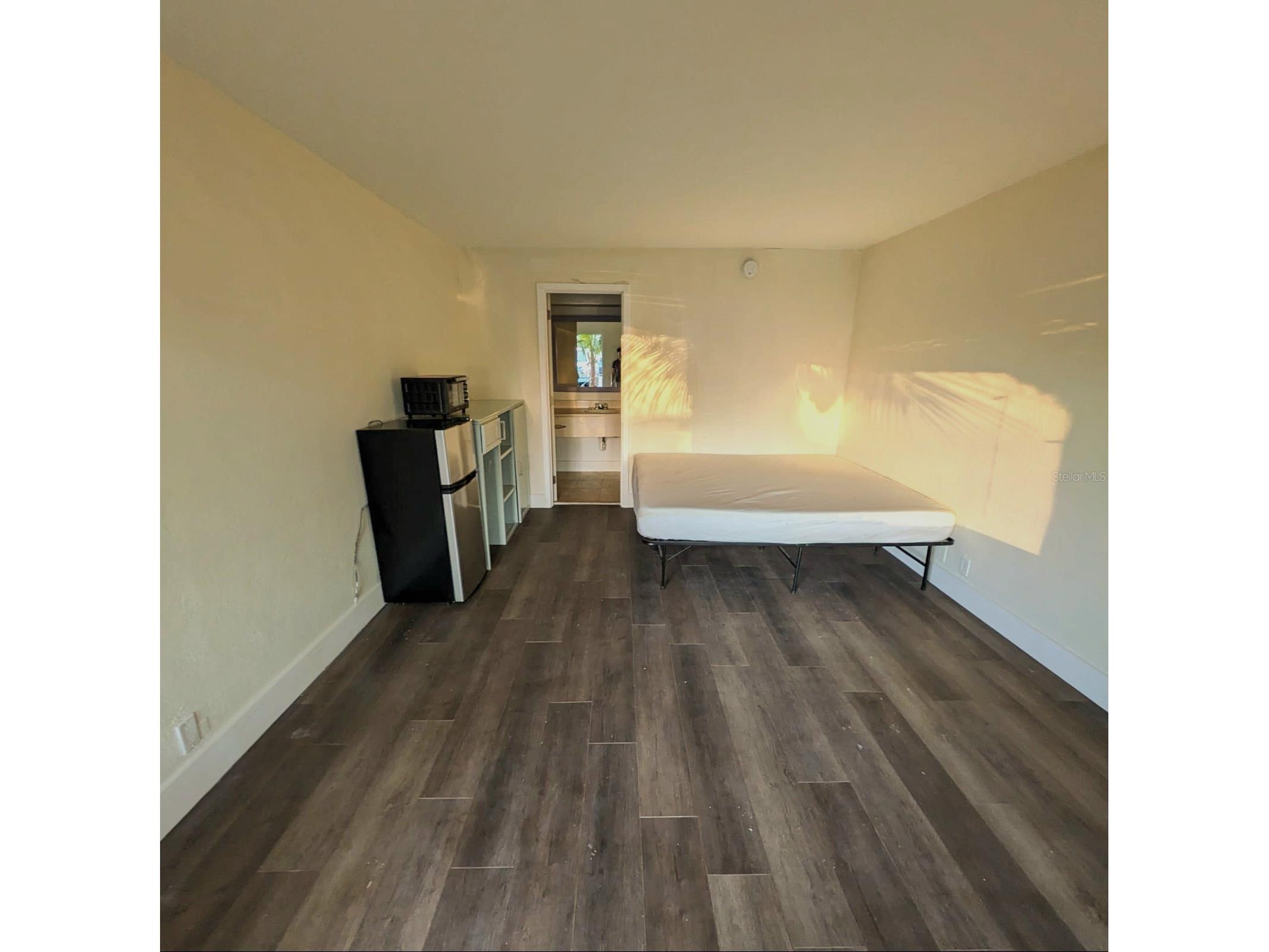 7150 N Tamiami Trl #S503 Sarasota FL 34243 A4696866 image3