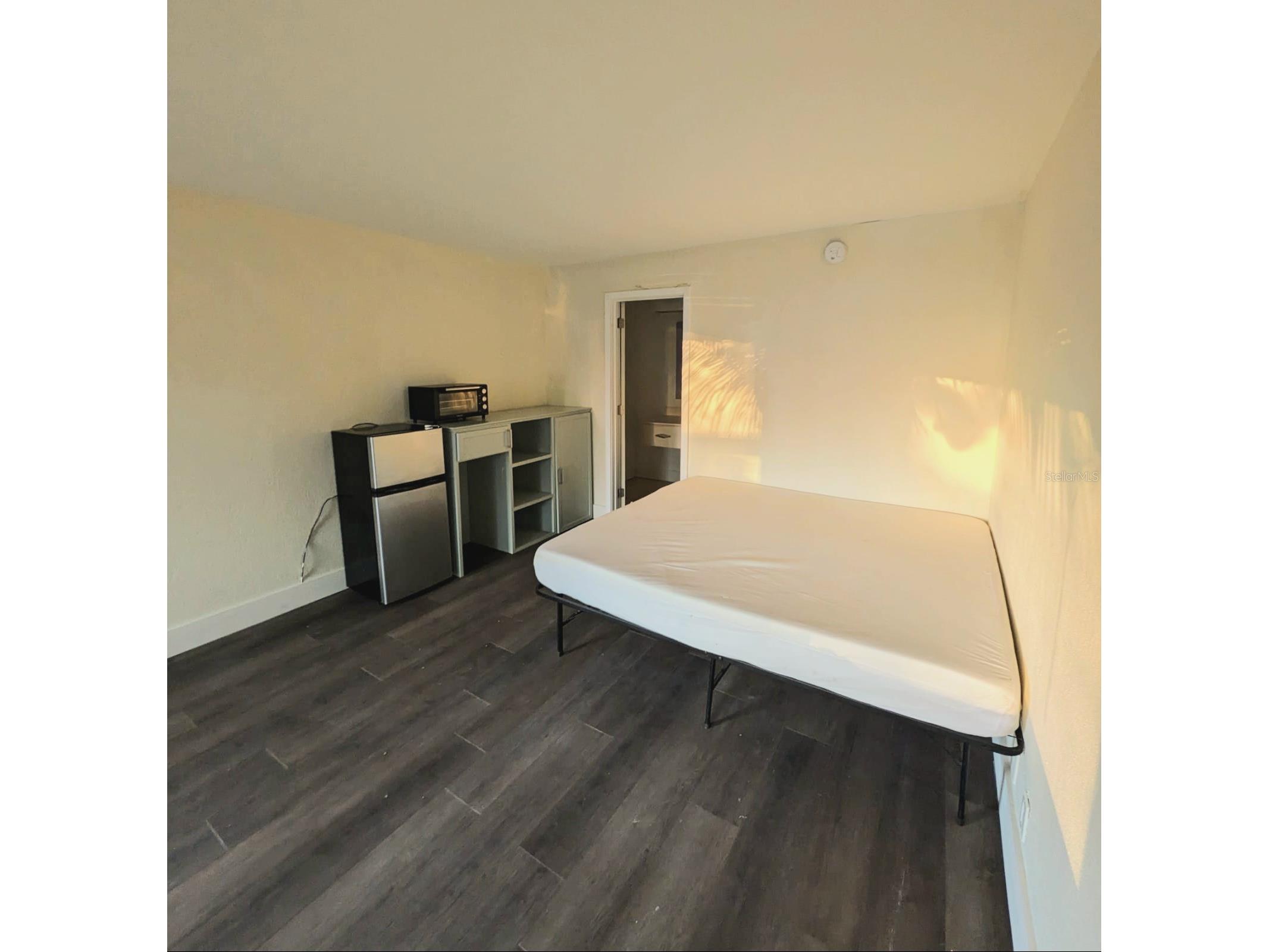 7150 N Tamiami Trl #S503 Sarasota FL 34243 A4696866 image6