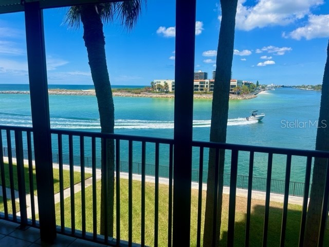 7150 Sunset Way #201 Saint Pete Beach FL 33706 - BOCA CIEGA BAY U8214412 image1
