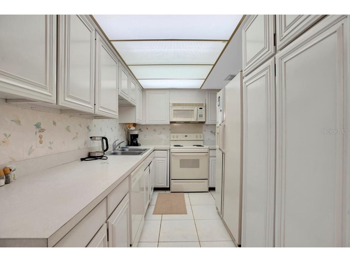 7150 Sunset Way #405 Saint Pete Beach FL 33706 TB8382604 image16