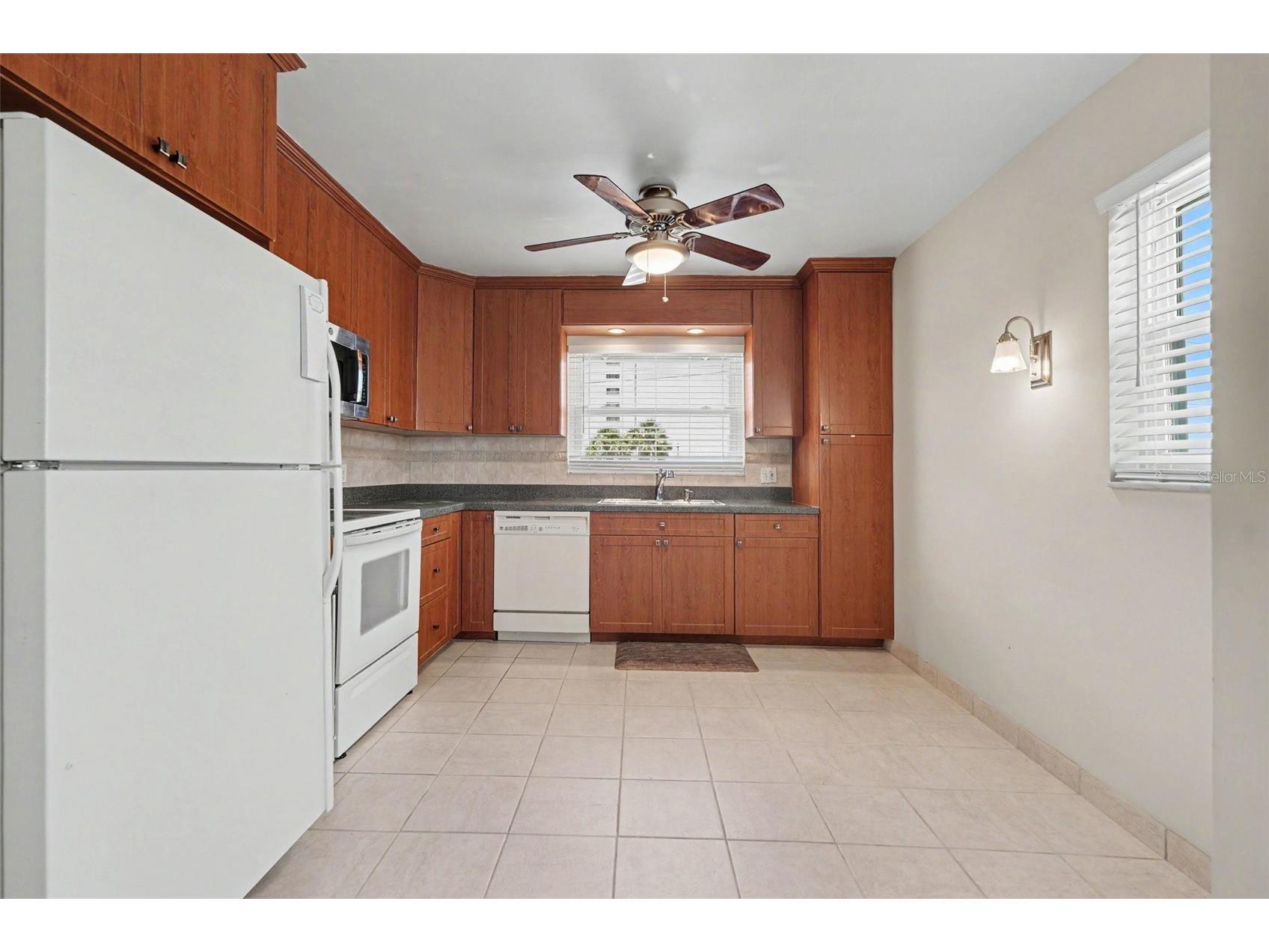 7151 Sunset Way #6 Saint Pete Beach FL 33706 A4691153 image2