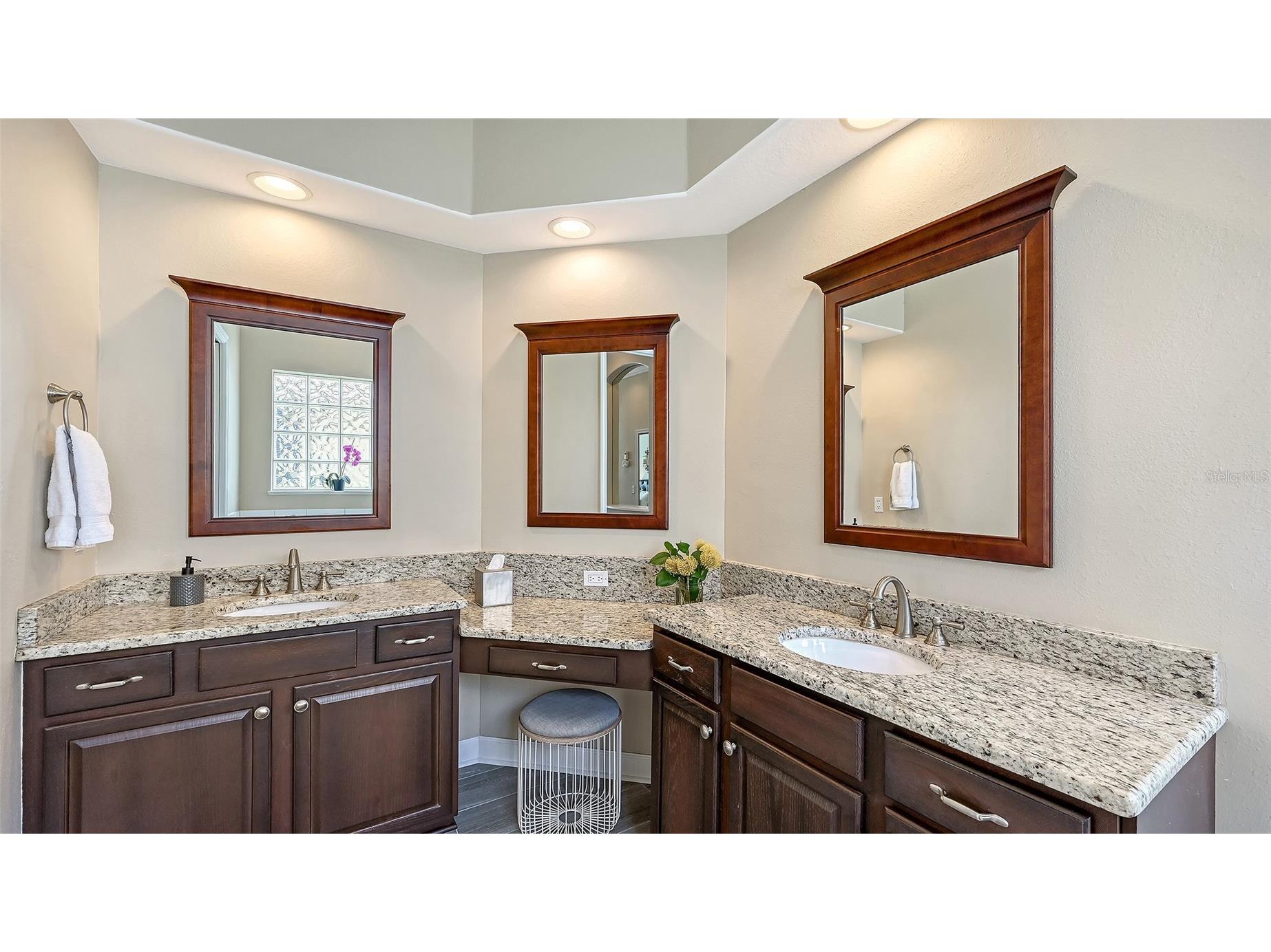 7151 Wainscott Court Sarasota FL 34238 A4695421 image23