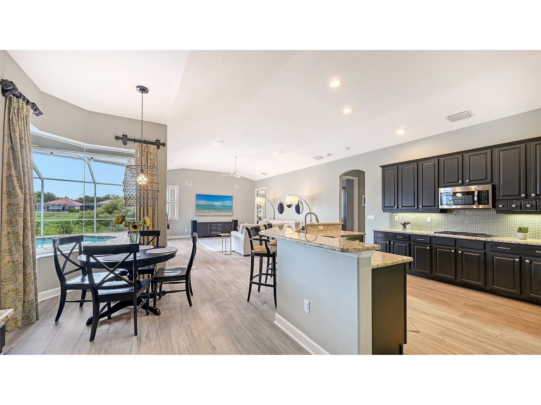 7151 Wainscott Court Sarasota FL 34238 A4695421 image25