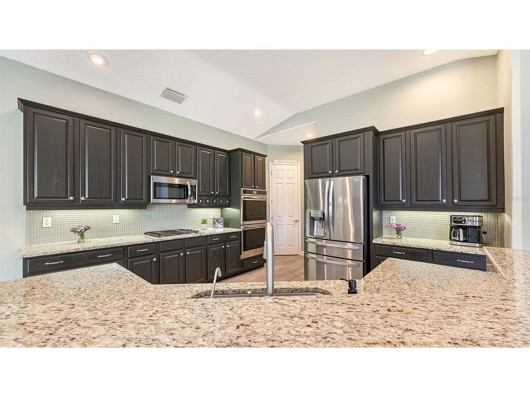 7151 Wainscott Court Sarasota FL 34238 A4695421 image30