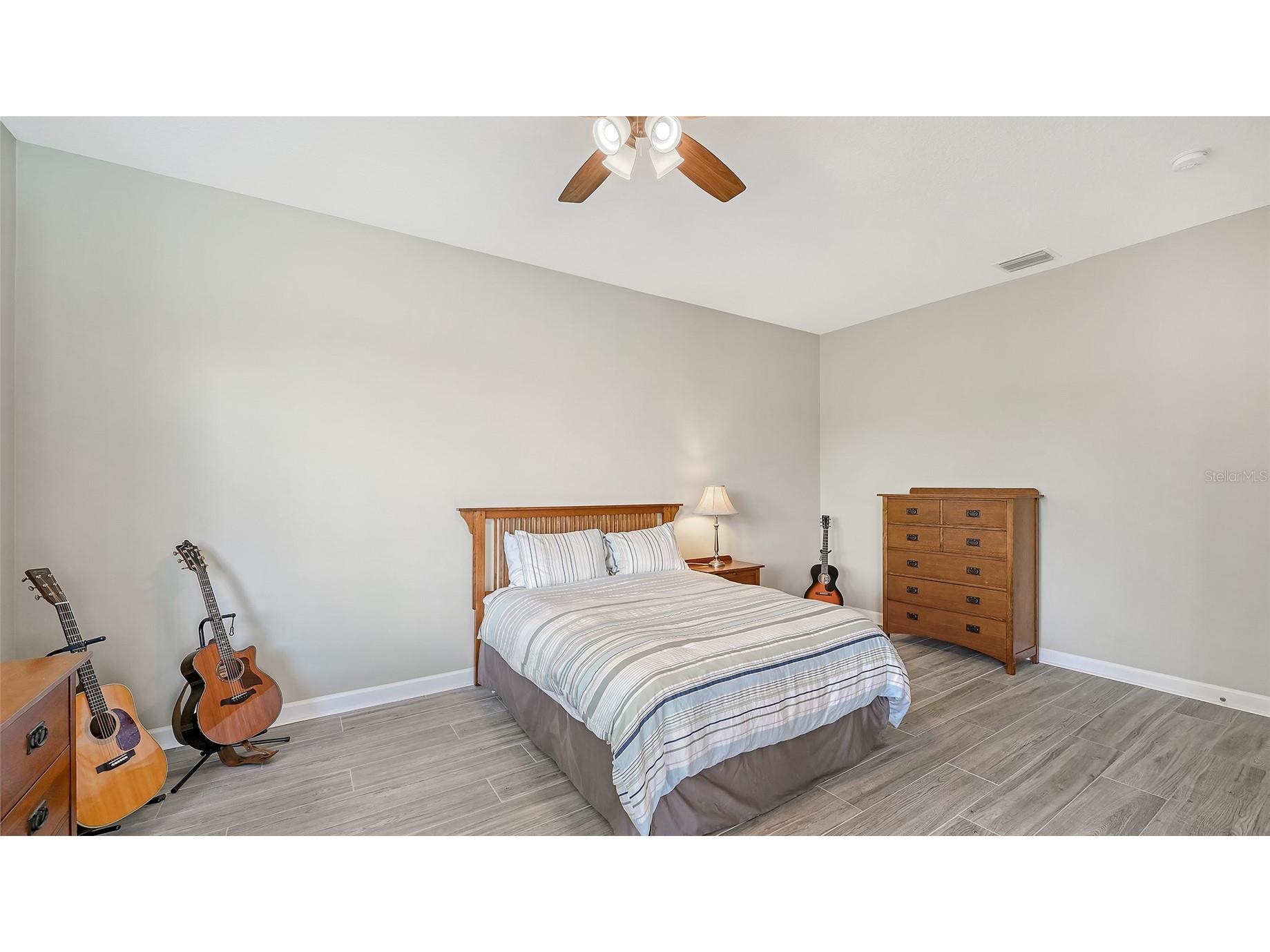 7151 Wainscott Court Sarasota FL 34238 A4695421 image40