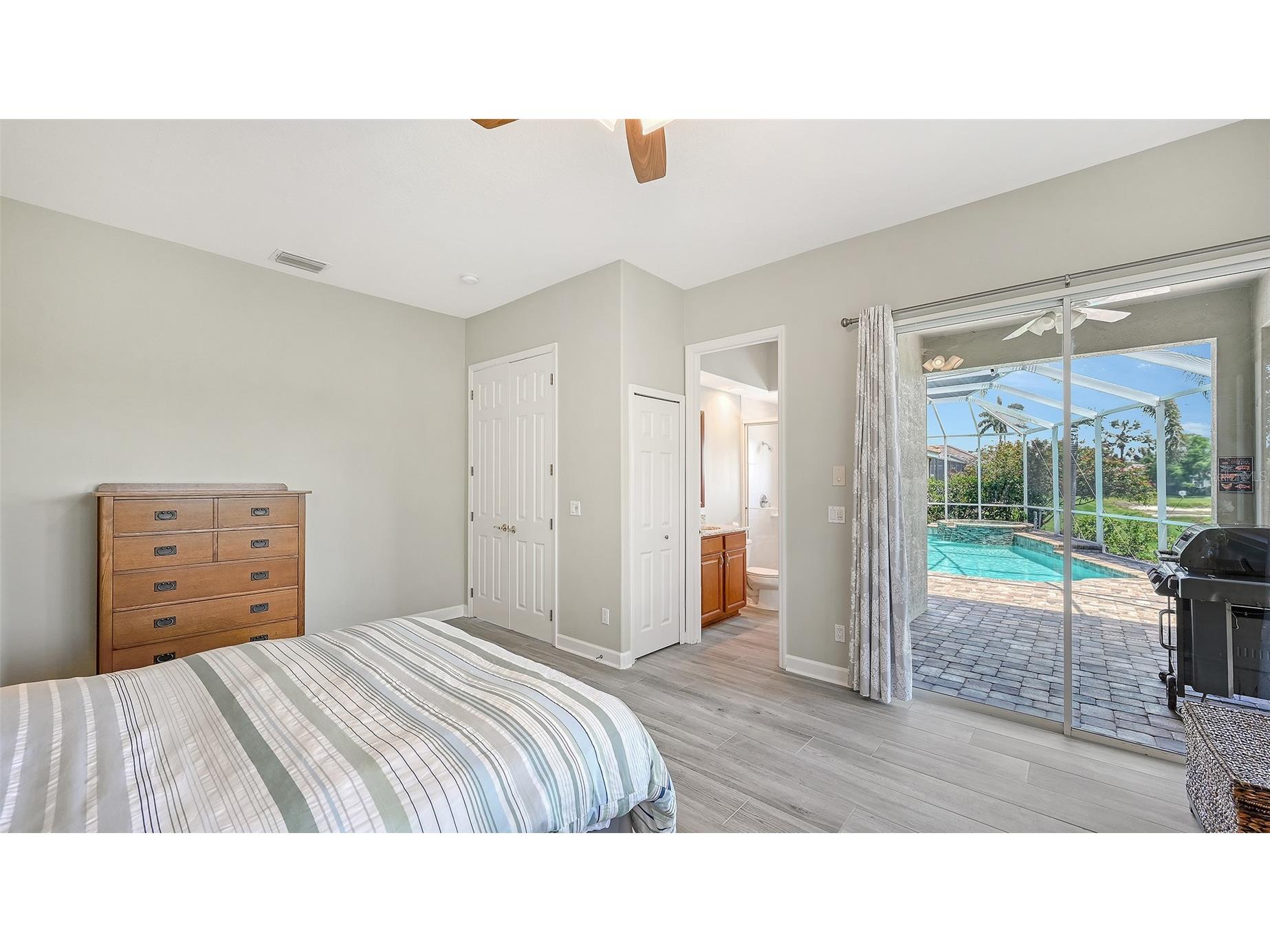 7151 Wainscott Court Sarasota FL 34238 A4695421 image41