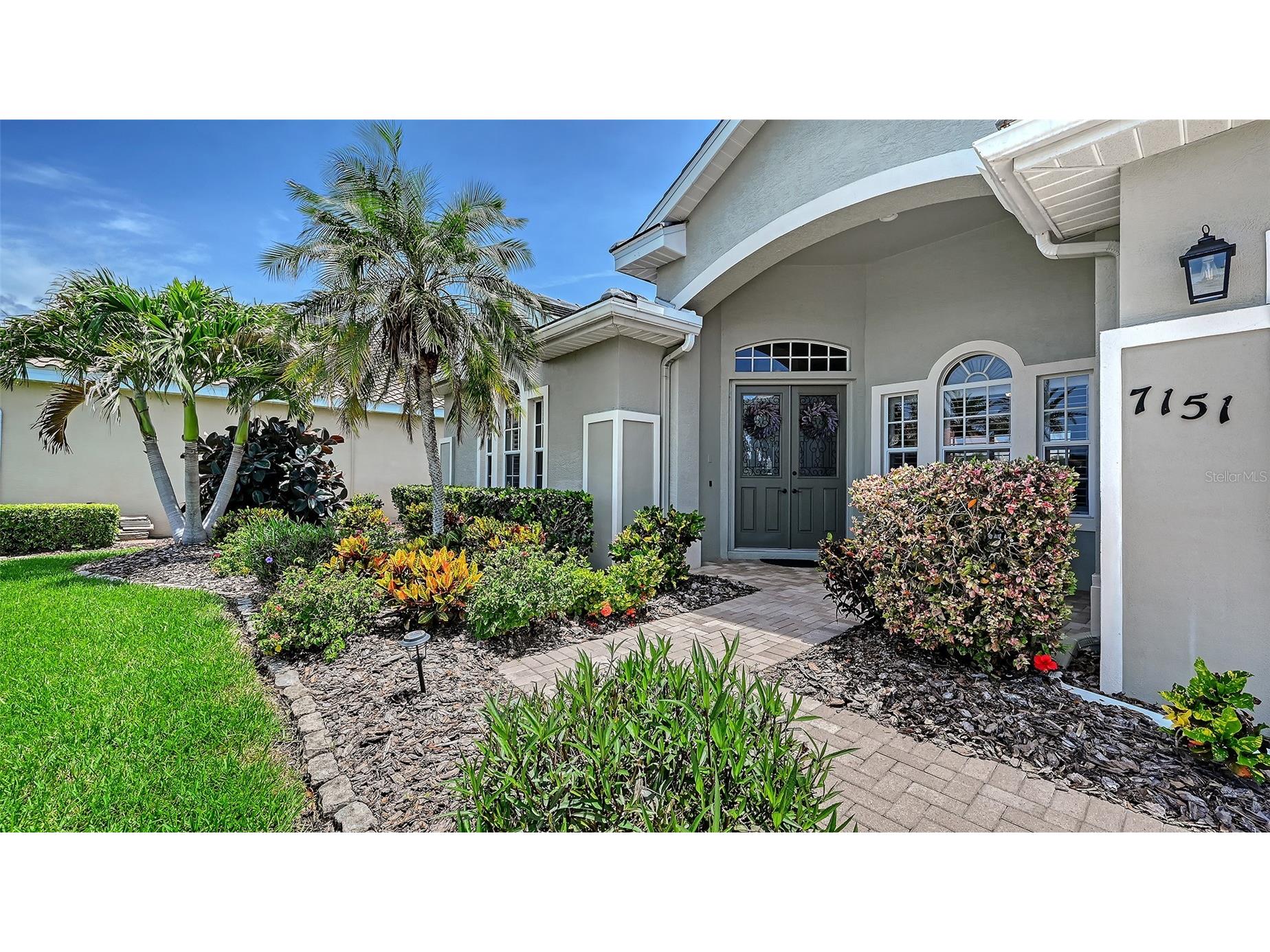 7151 Wainscott Court Sarasota FL 34238 A4695421 image5