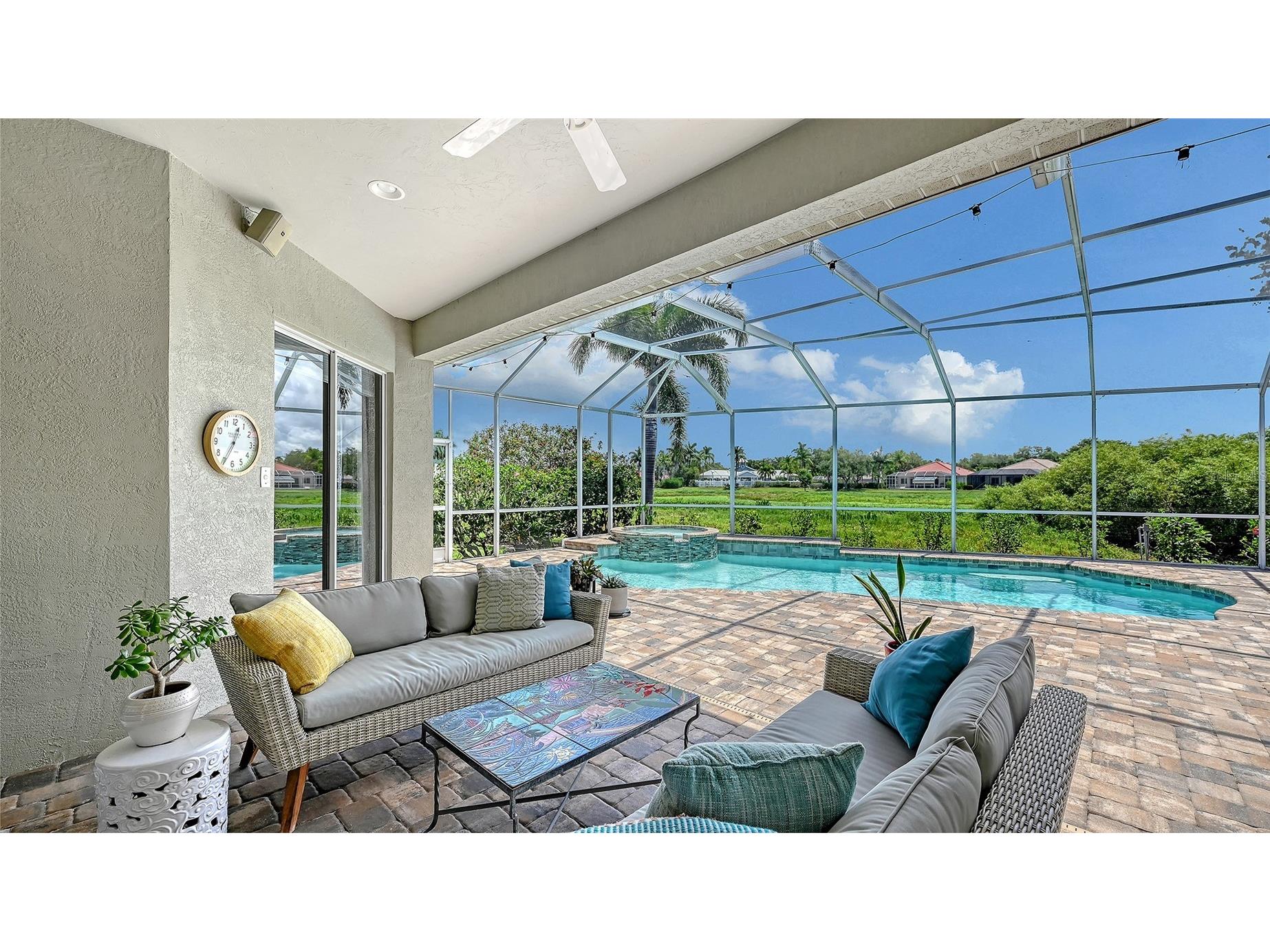 7151 Wainscott Court Sarasota FL 34238 A4695421 image51