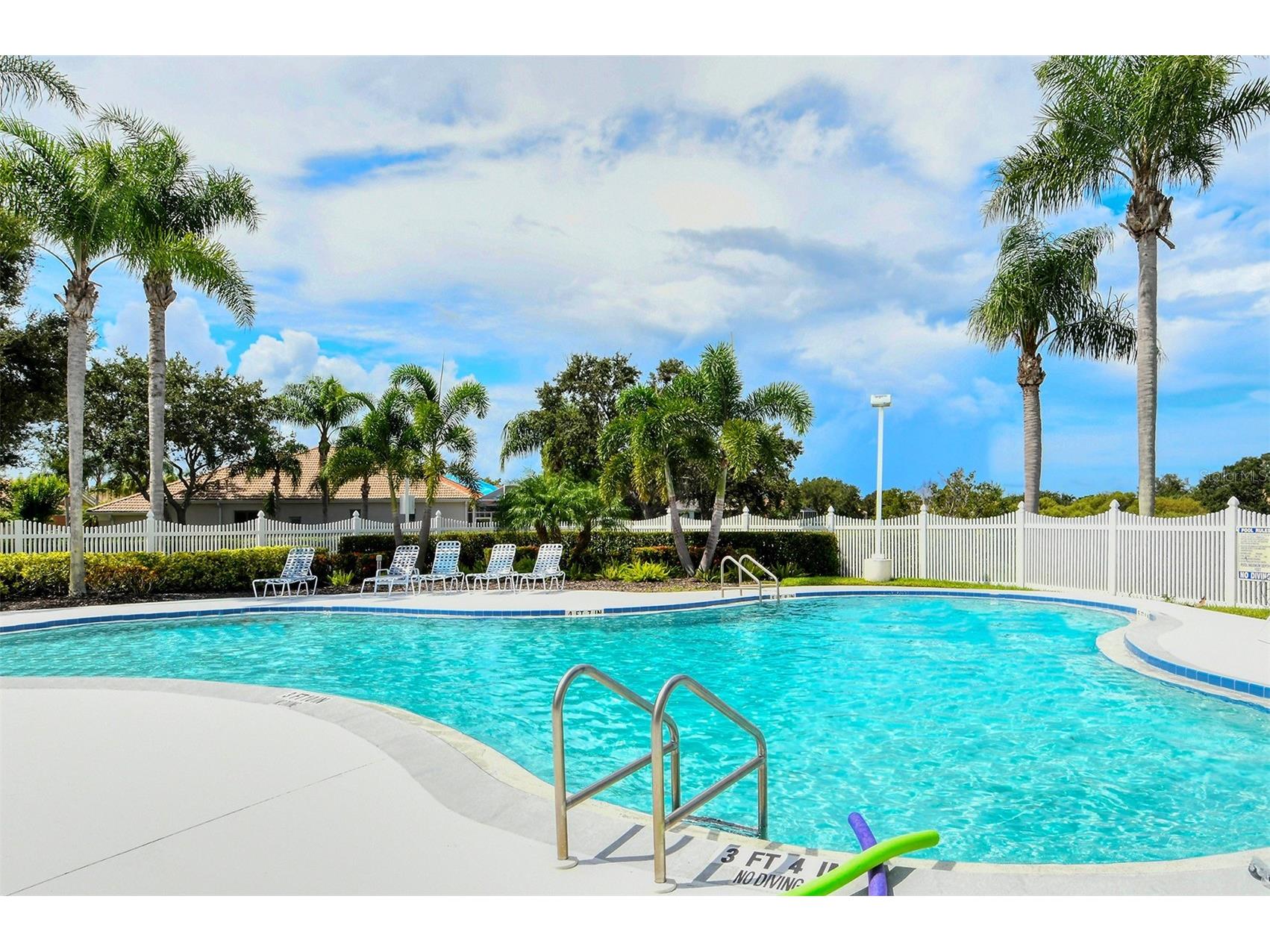 7151 Wainscott Court Sarasota FL 34238 A4695421 image62