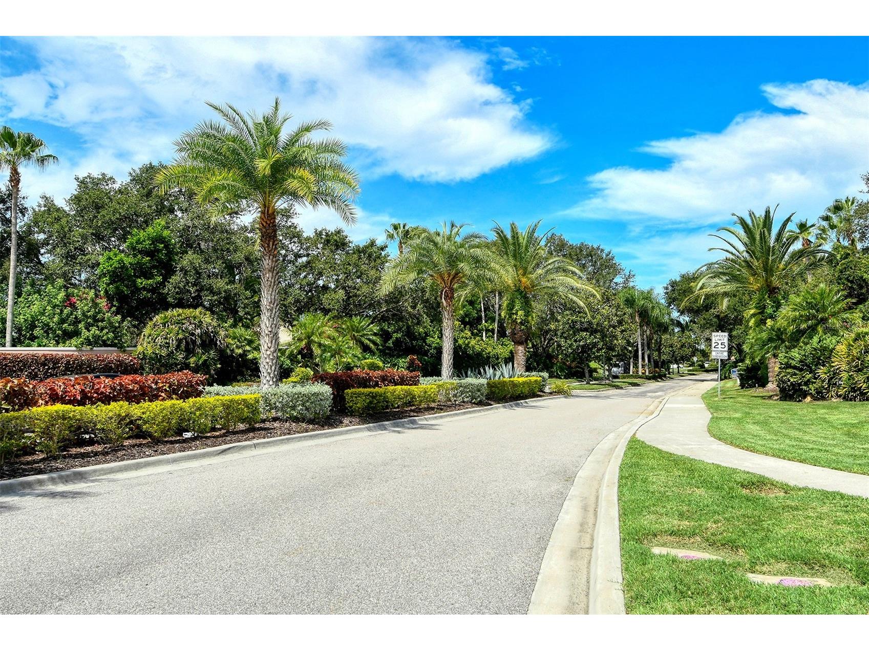 7151 Wainscott Court Sarasota FL 34238 A4695421 image66