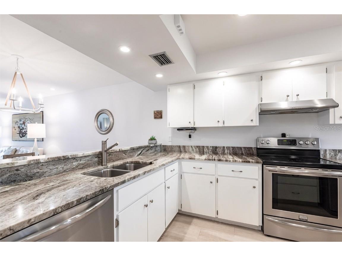 7151 Wood Creek Drive #205 Sarasota FL 34231 A4644169 image6