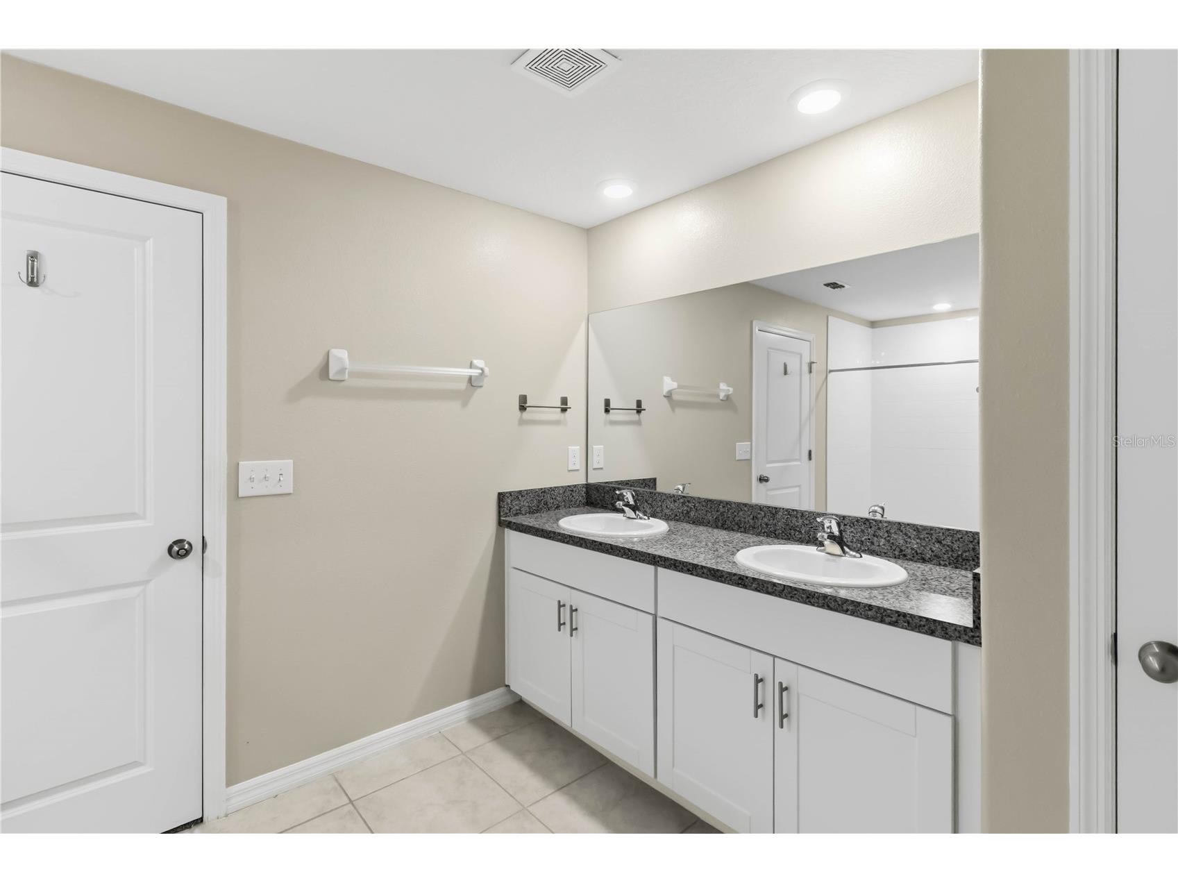 7152 Samuel Ivy Drive Tampa FL 33619 TB8492392 image12