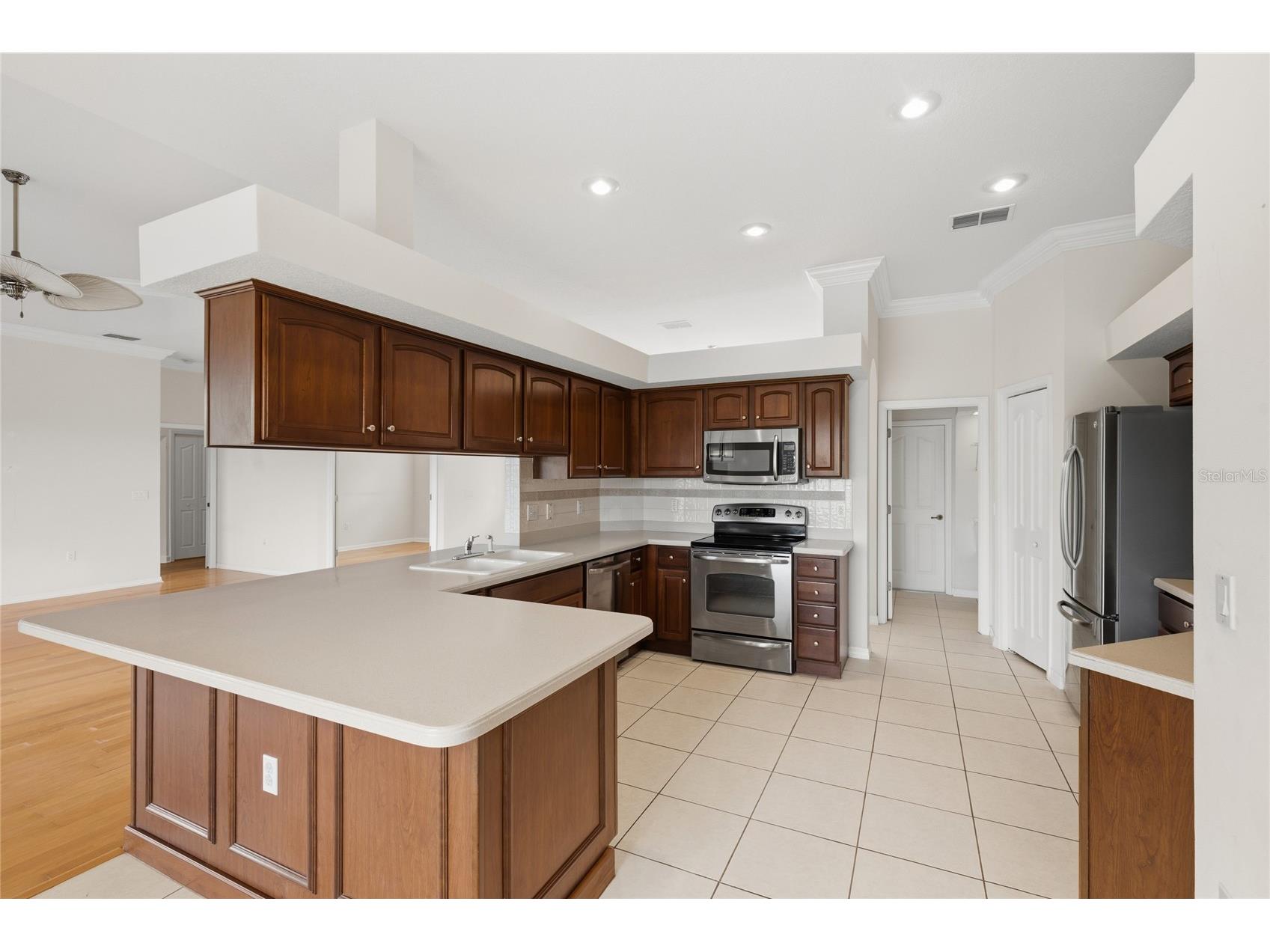 7154 Melogold Circle Land O Lakes FL 34637 W7887219 image15