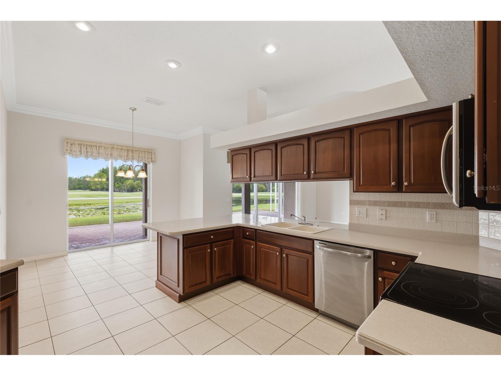 7154 Melogold Circle Land O Lakes FL 34637 W7887219 image16