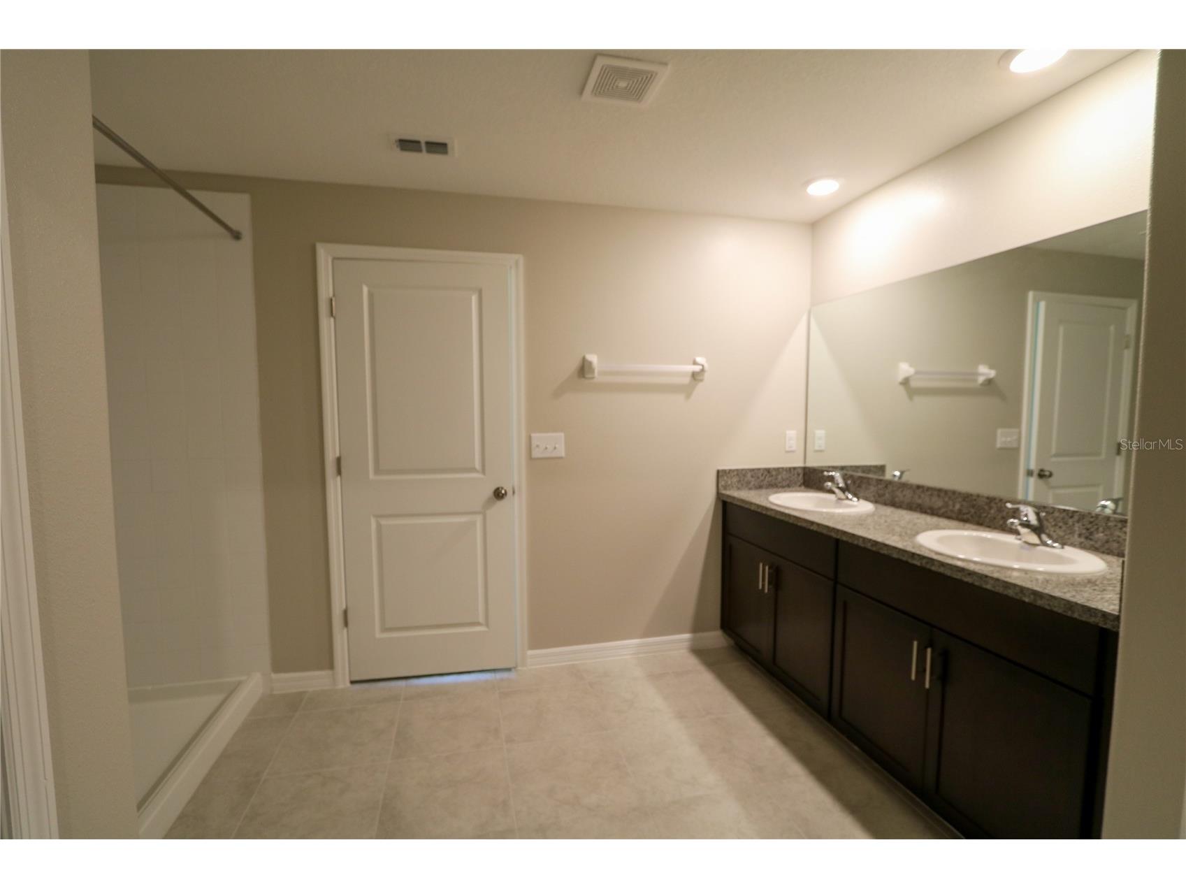 7154 Samuel Ivy Drive Tampa FL 33619 TB8514822 image14