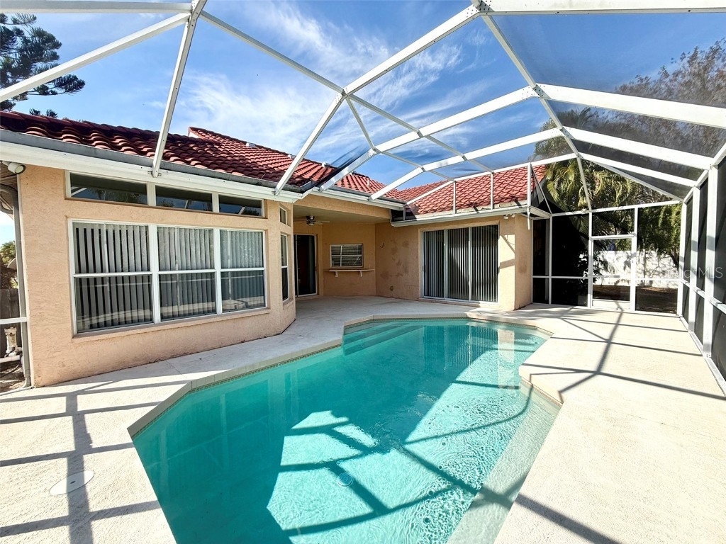 7157 42nd Court E Sarasota FL 34243 A4671181 image6