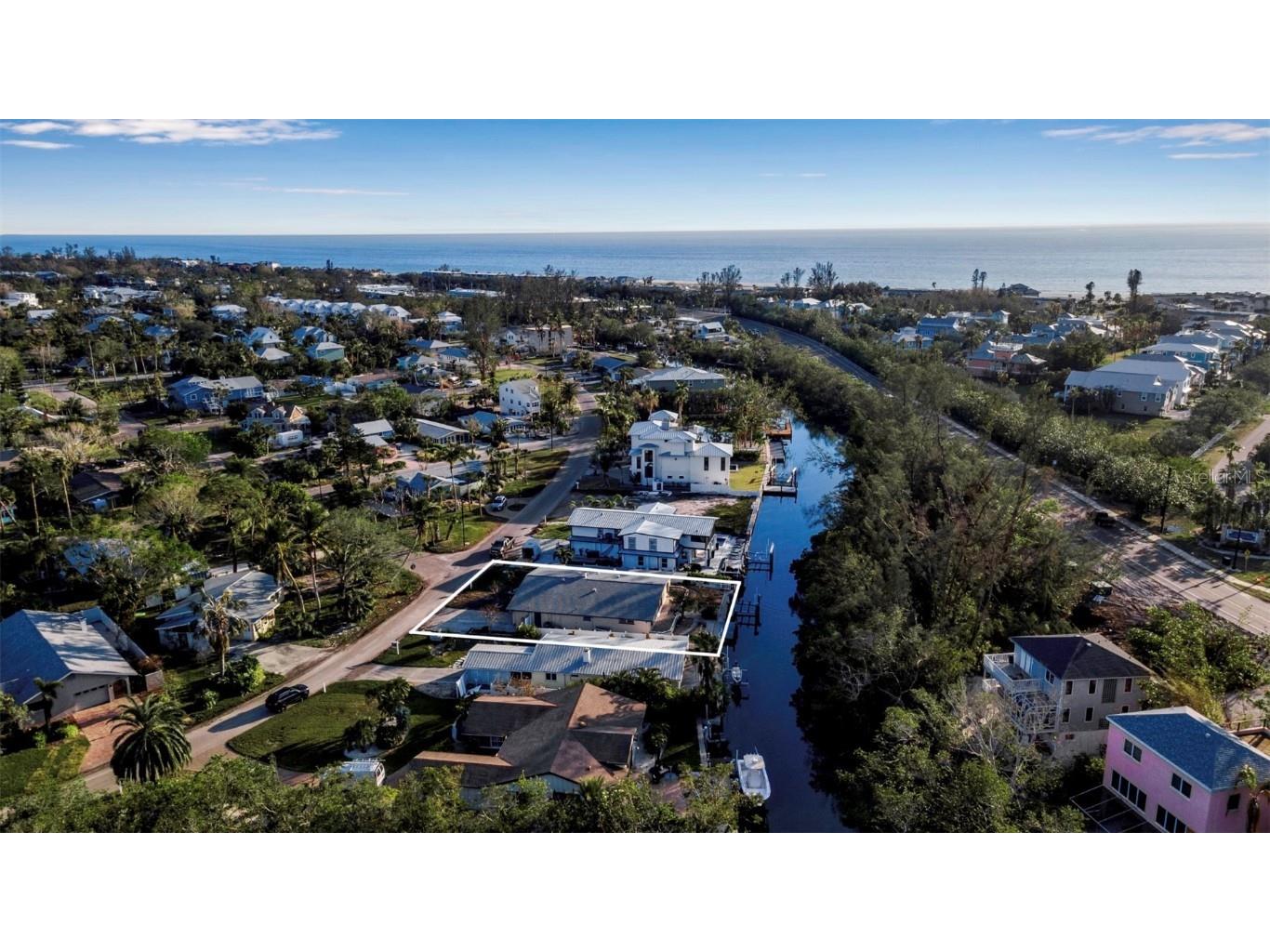 7157 Longboat Drive N Longboat Key FL 34228 - CANAL FRONTAGE LEADS TO SARASO A4632170 image1