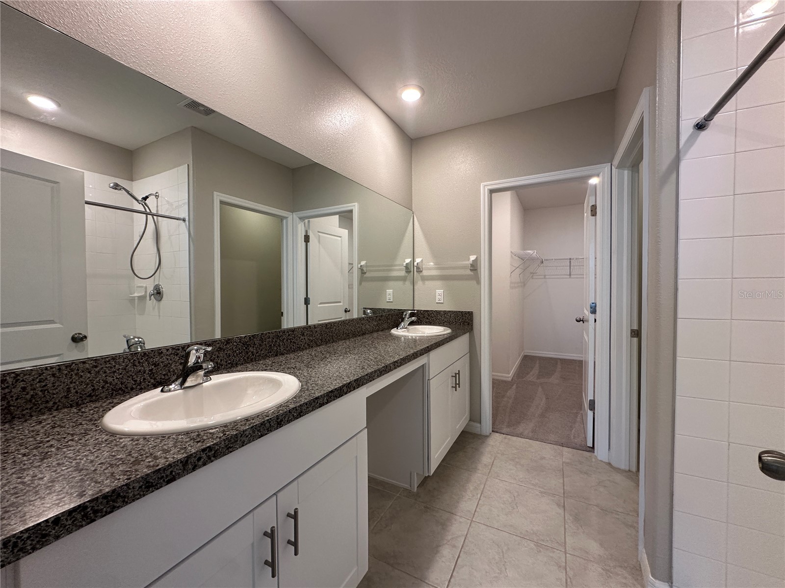 7157 Samuel Ivy Drive Tampa FL 33619 O6391385 image15