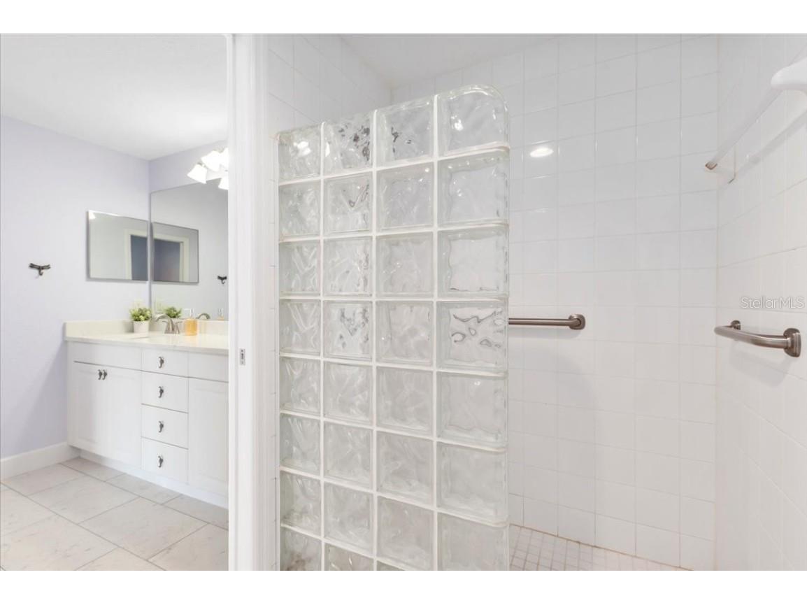 7157 Strand Circle #24-102 Bradenton FL 34203 A4642879 image18