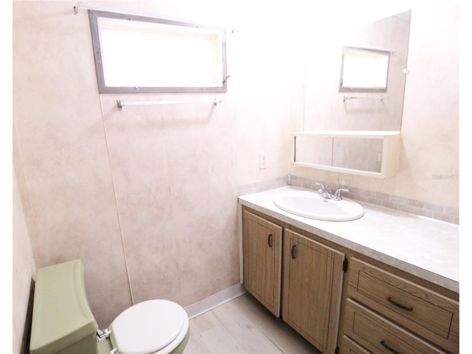 716 49th Avenue W Bradenton FL 34207 A4682053 image18