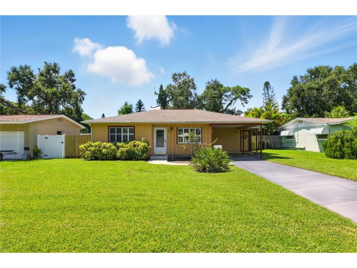 716 62nd Avenue S Saint Petersburg FL 33705 TB8420203 image1