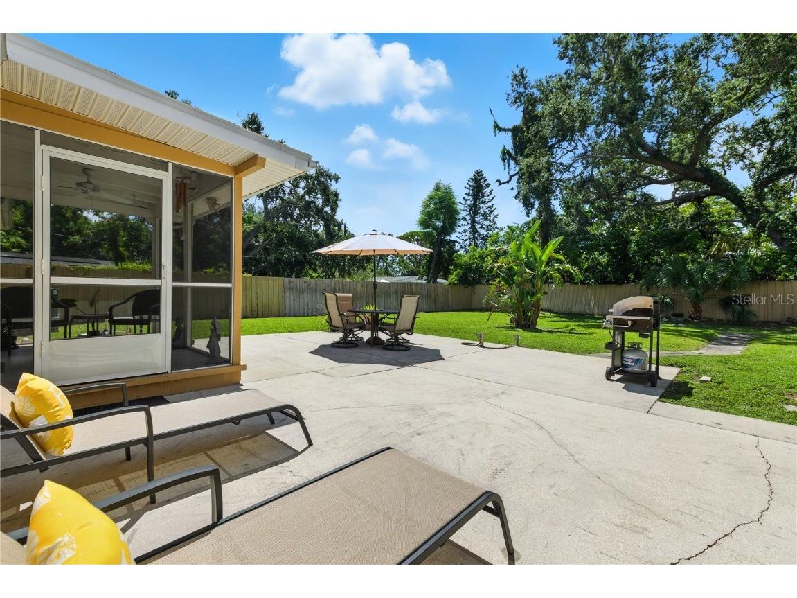 716 62nd Avenue S Saint Petersburg FL 33705 TB8420203 image5